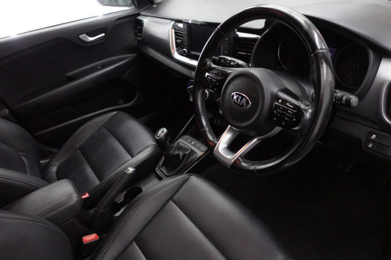 Kia Stonic - Image 15