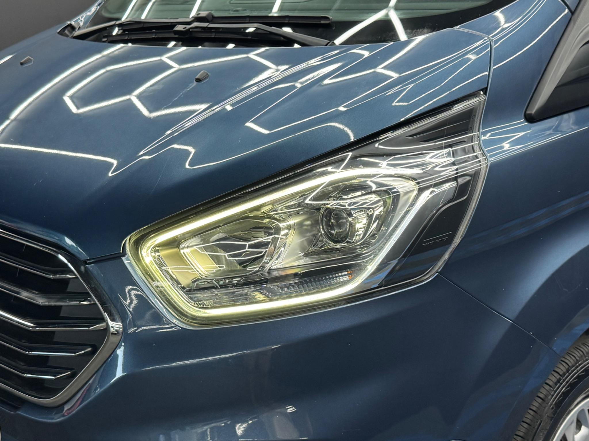 Ford TOURNEO CUSTOM - Image 47