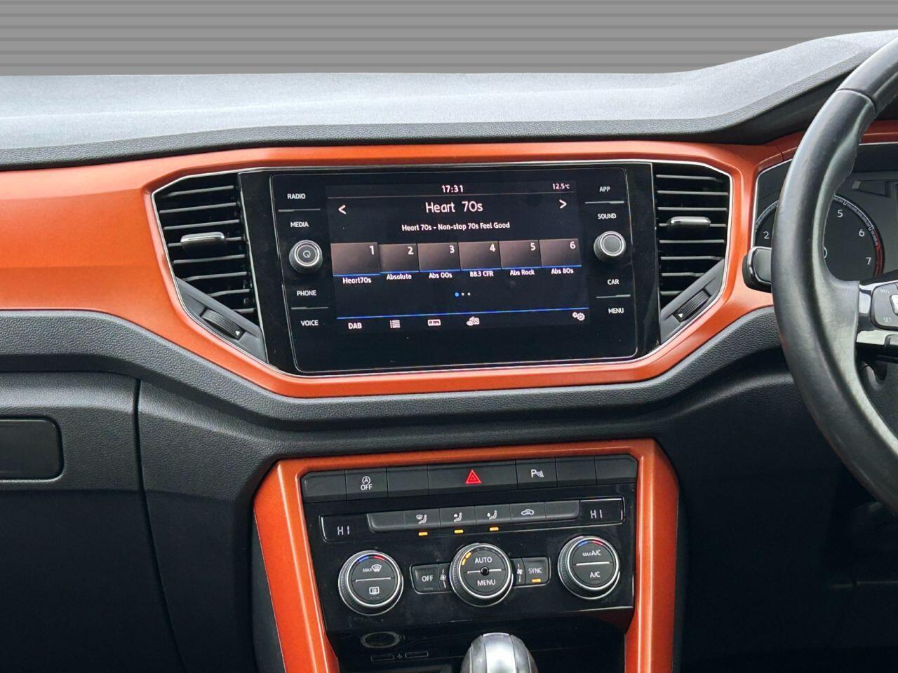 Volkswagen T-Roc - Image 16