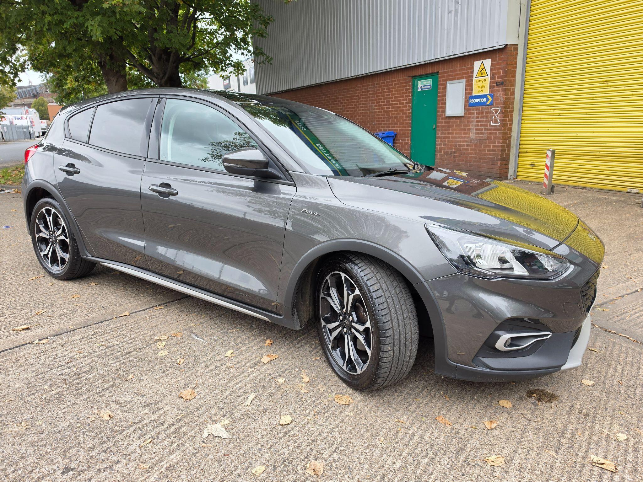 Ford Focus - Image 15
