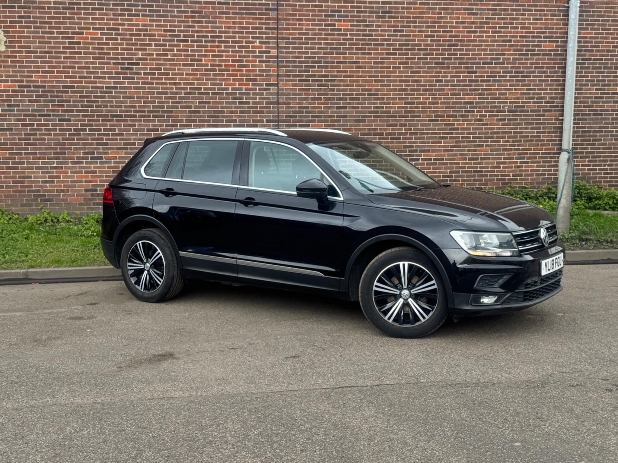 Volkswagen Tiguan - Image 11