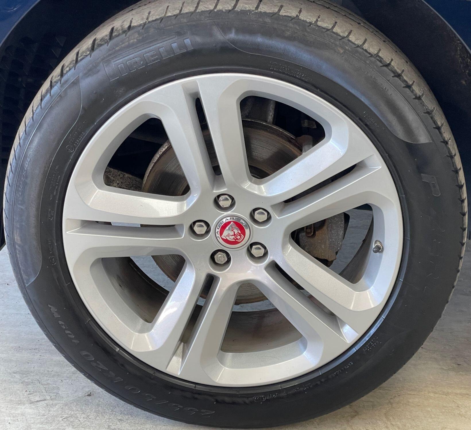 Jaguar F-Pace - Image 17