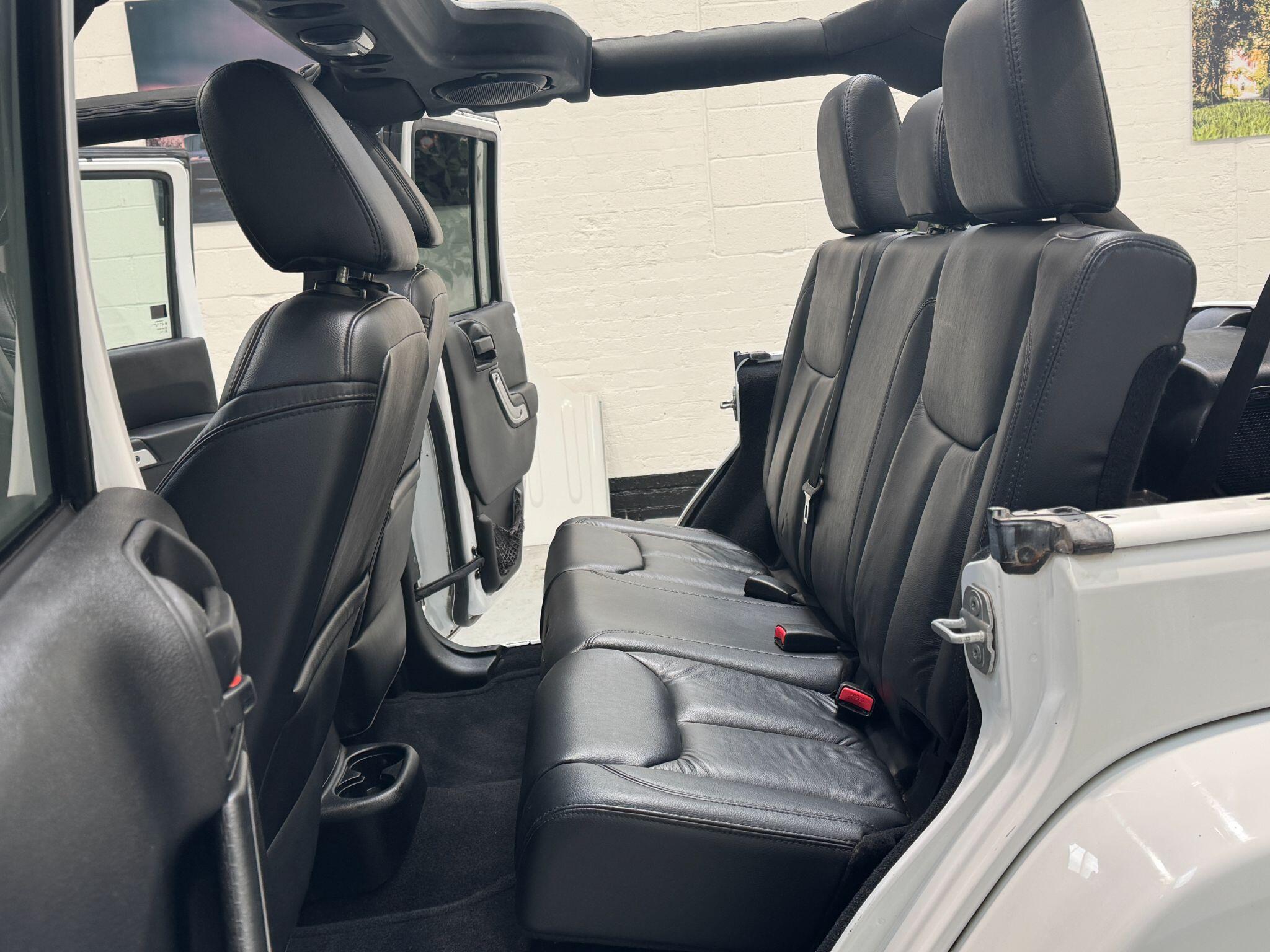 Jeep Wrangler - Image 94