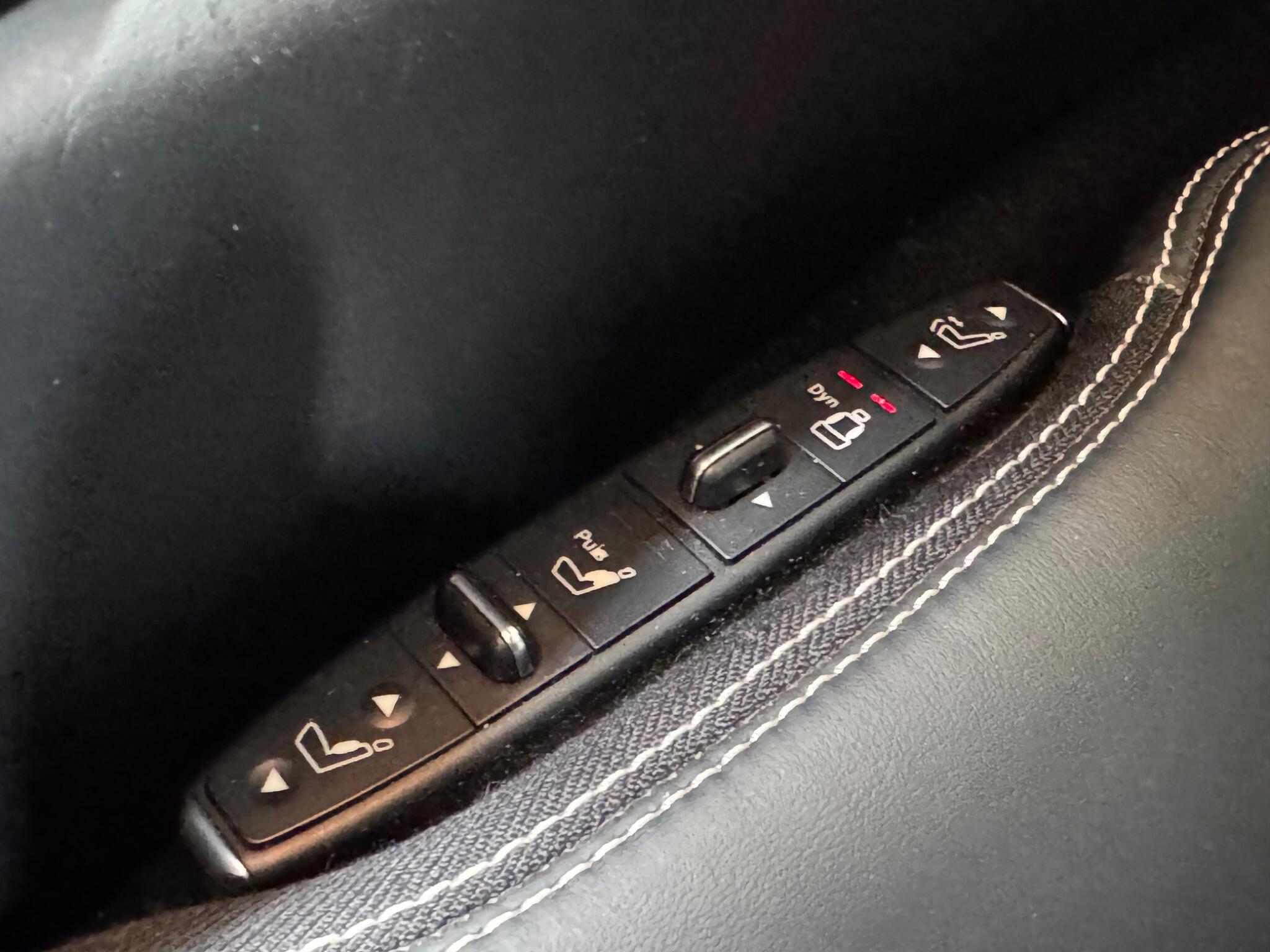 Mercedes CLS - Image 12