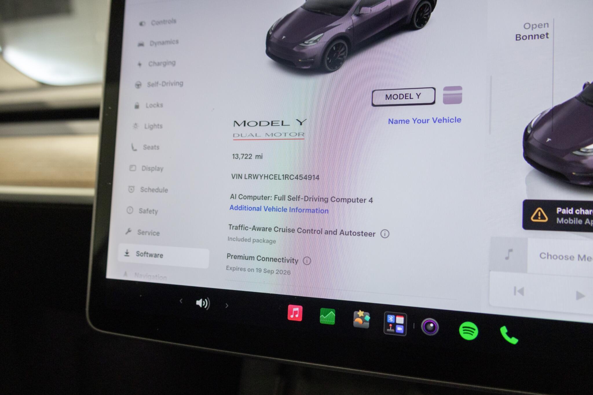 Tesla Model Y - Image 16