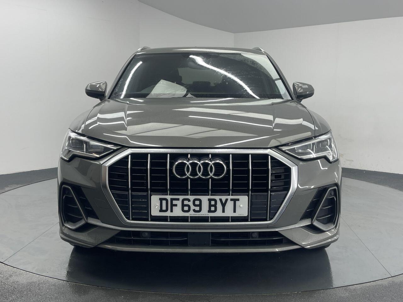 Audi Q3 - Image 5