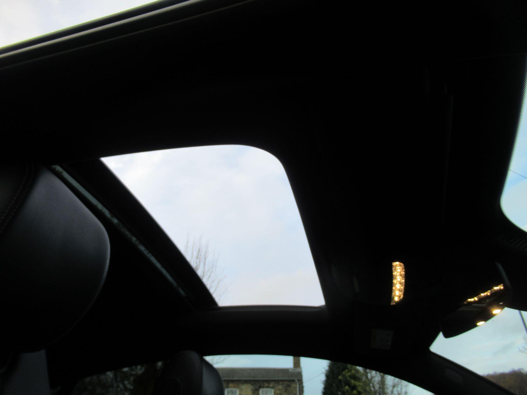 Mercedes E Class - Image 26