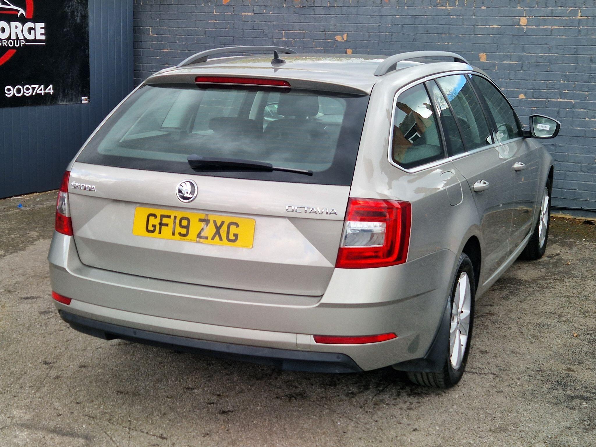 Skoda Octavia - Image 10