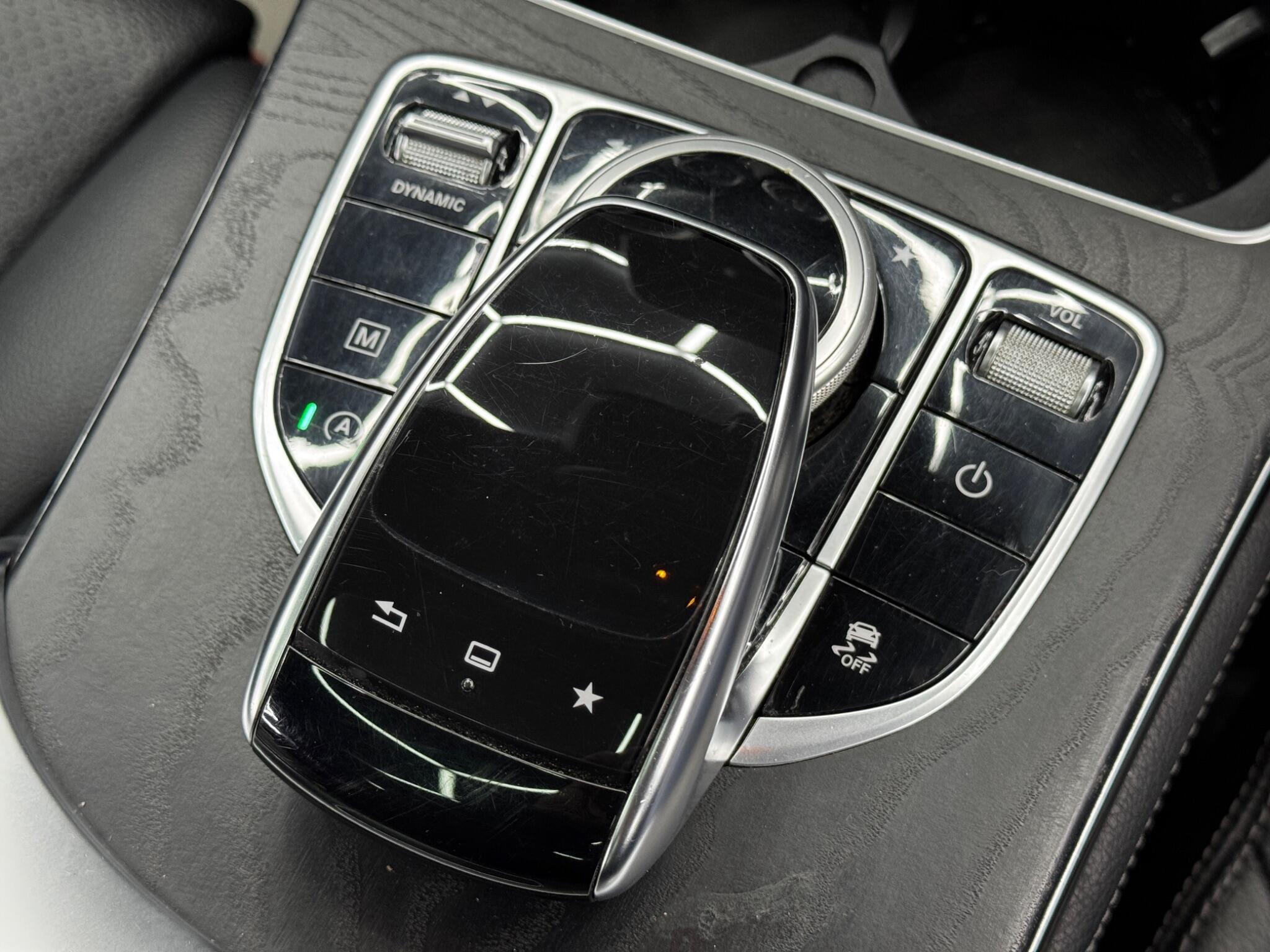 Mercedes GLC - Image 27