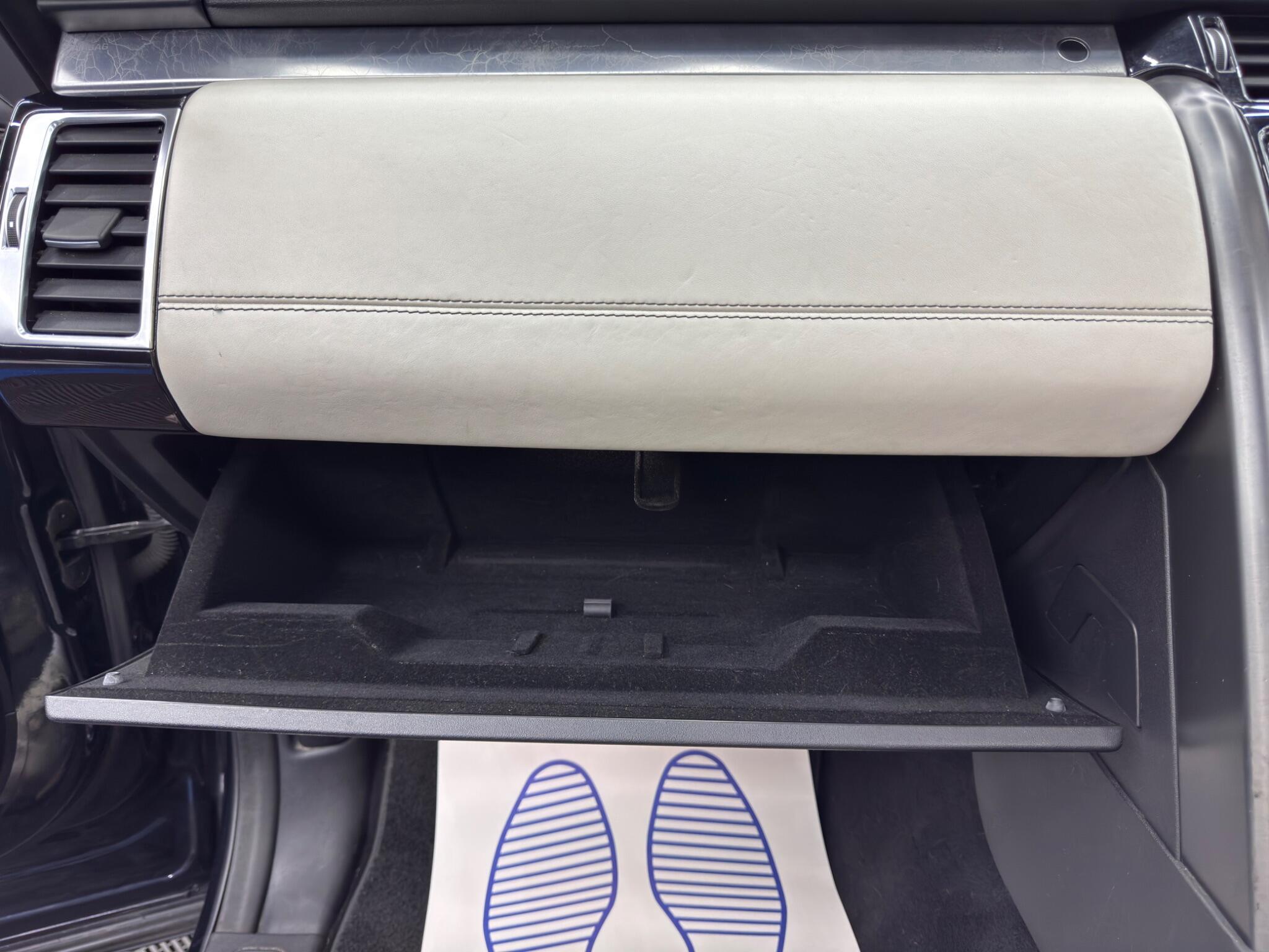 Land Rover Discovery - Image 42