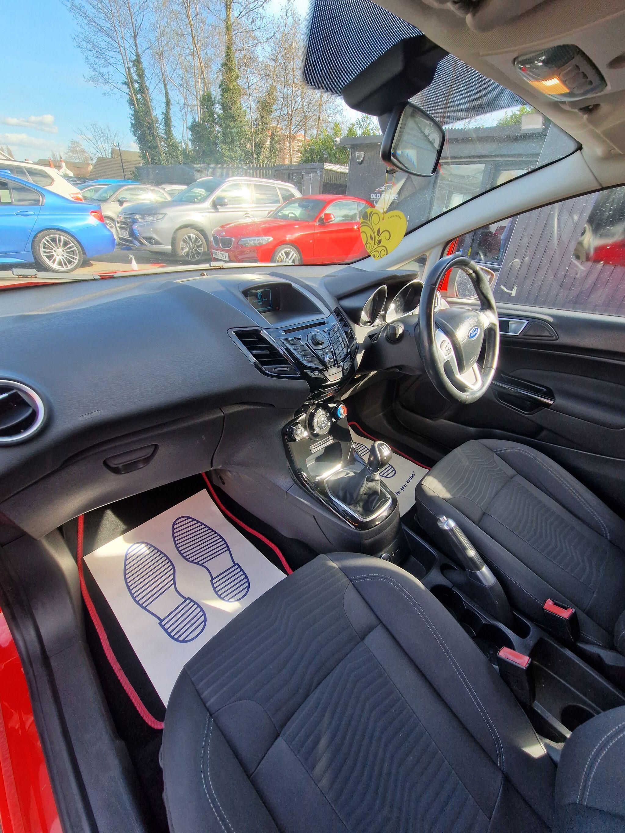 Ford Fiesta - Image 34