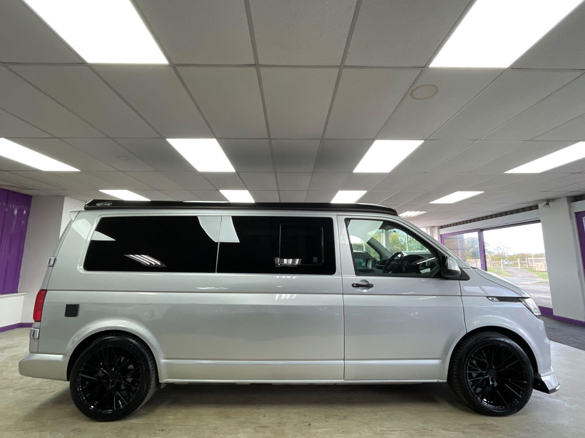 Volkswagen Transporter - Image 13