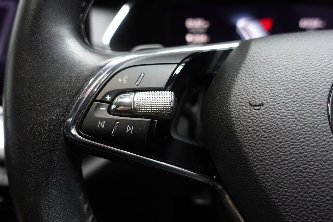 Skoda Octavia - Image 29