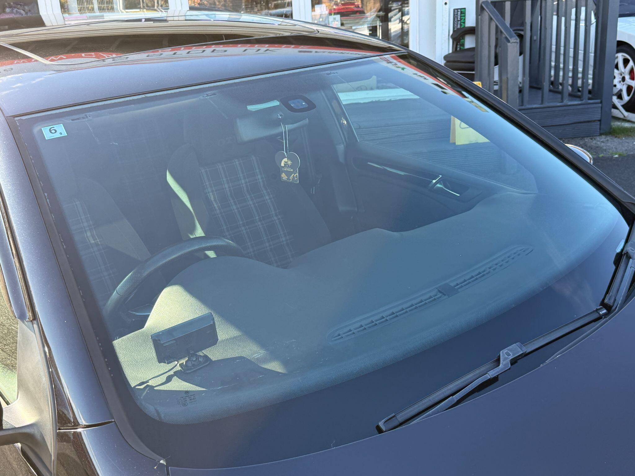 Volkswagen Golf - Image 15