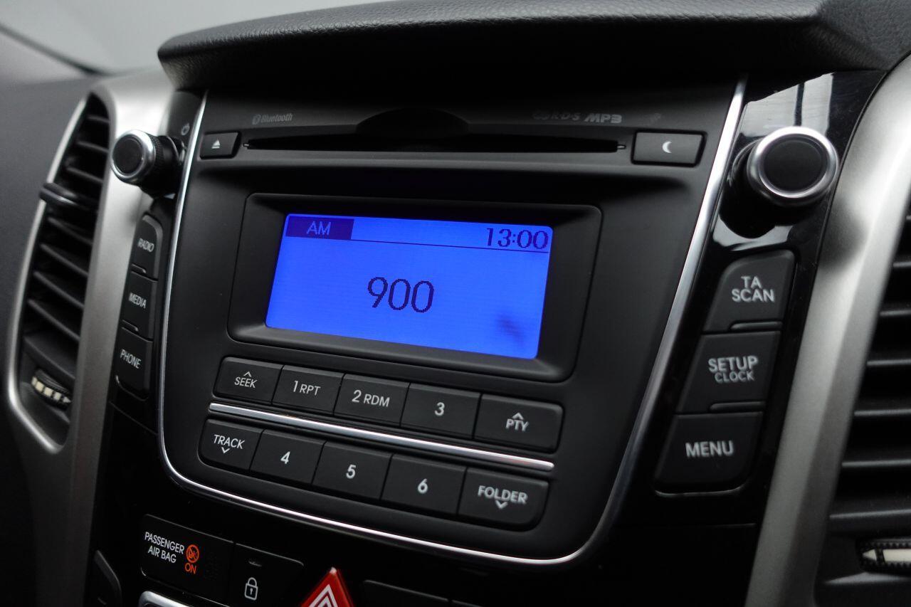 Hyundai i30 - Image 21