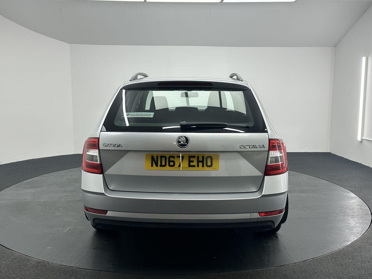 Skoda Octavia - Image 8