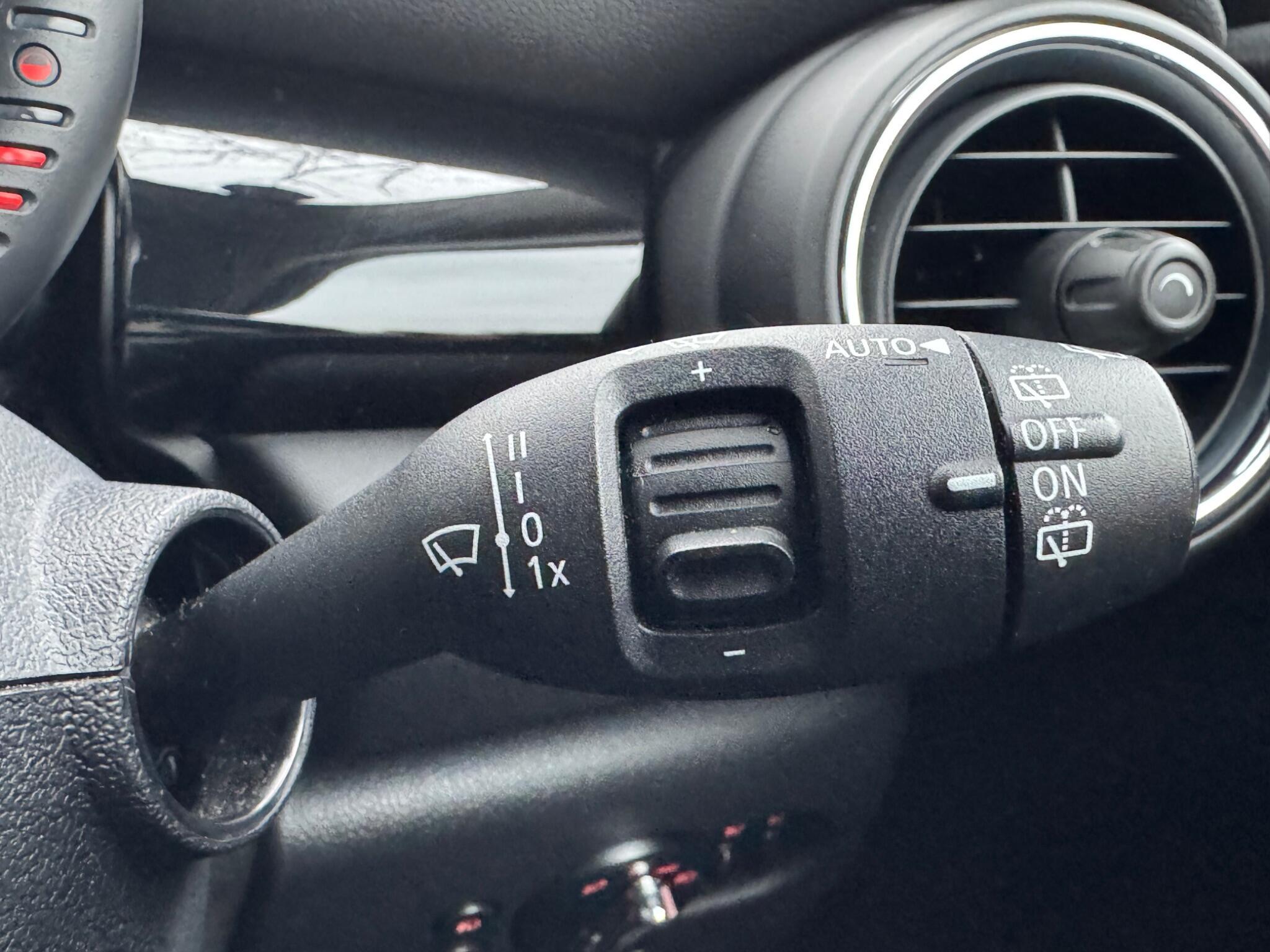 MINI Hatch - Image 21