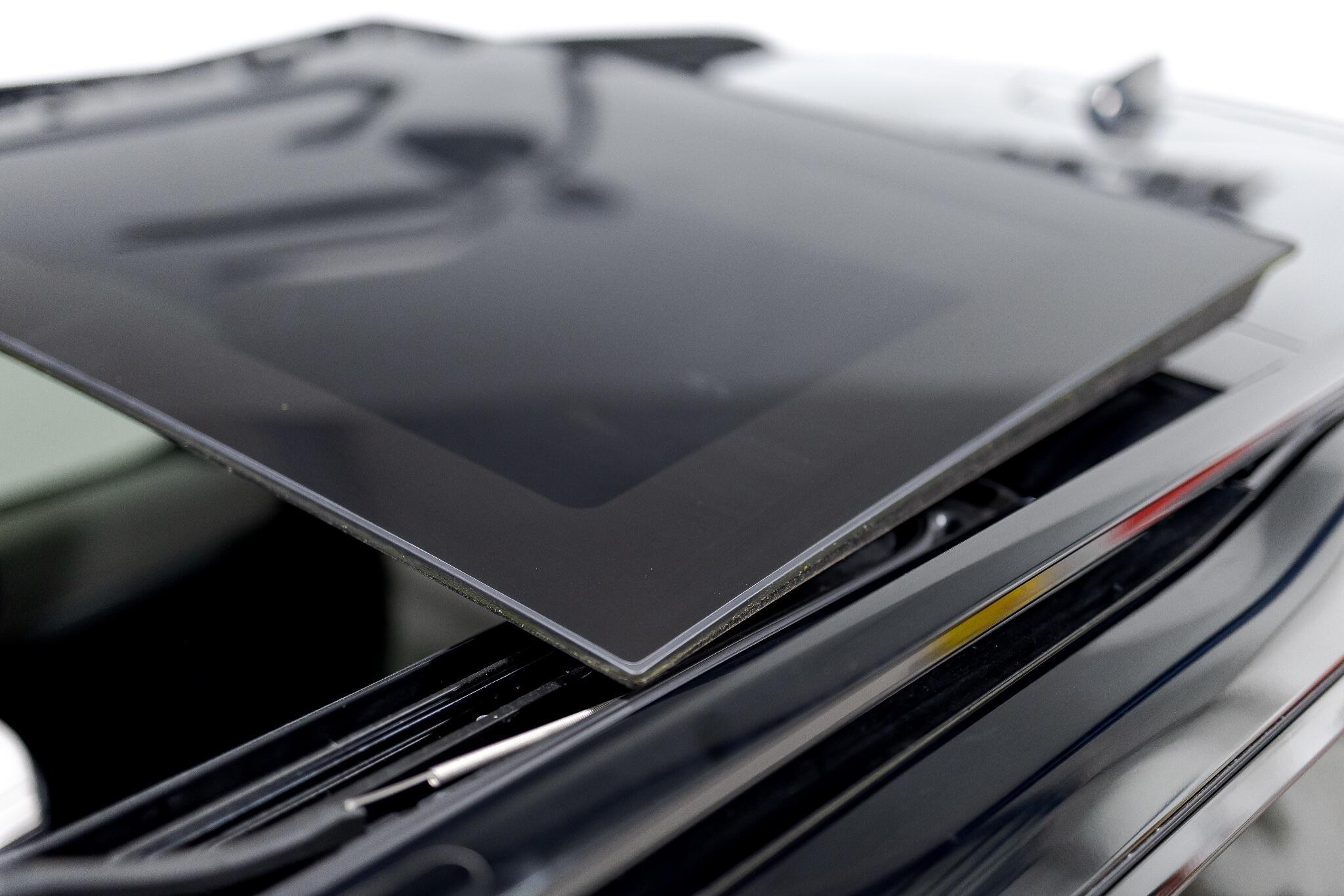 Land Rover Discovery - Image 8