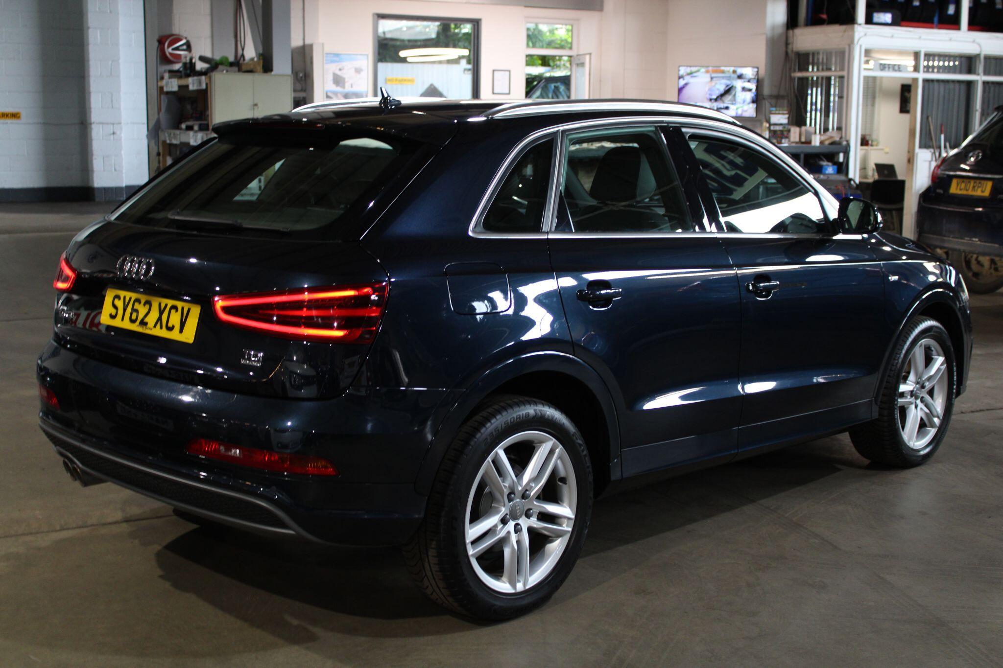 Audi Q3 - Image 18