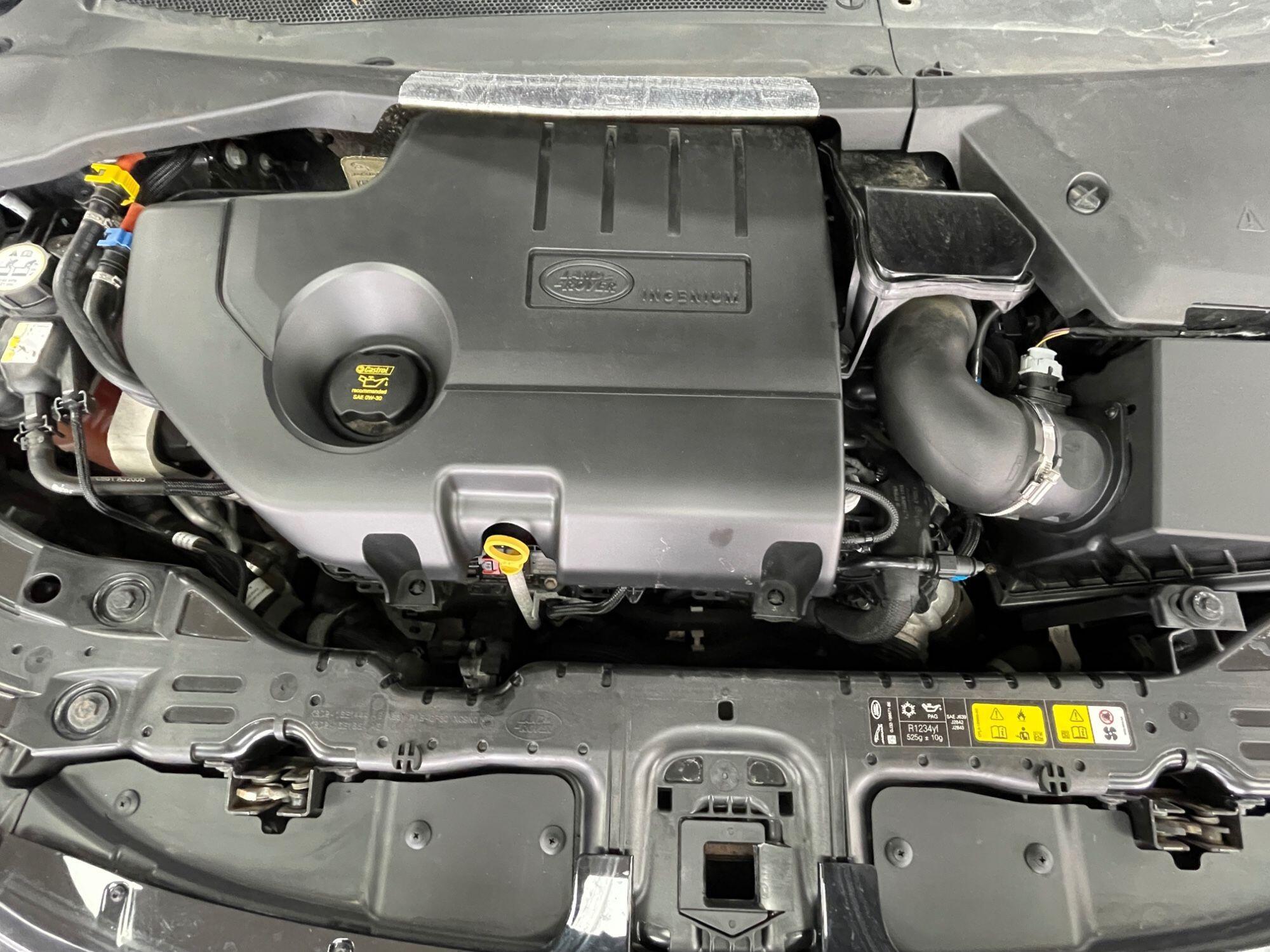 Land Rover Range Rover Evoque - Image 18