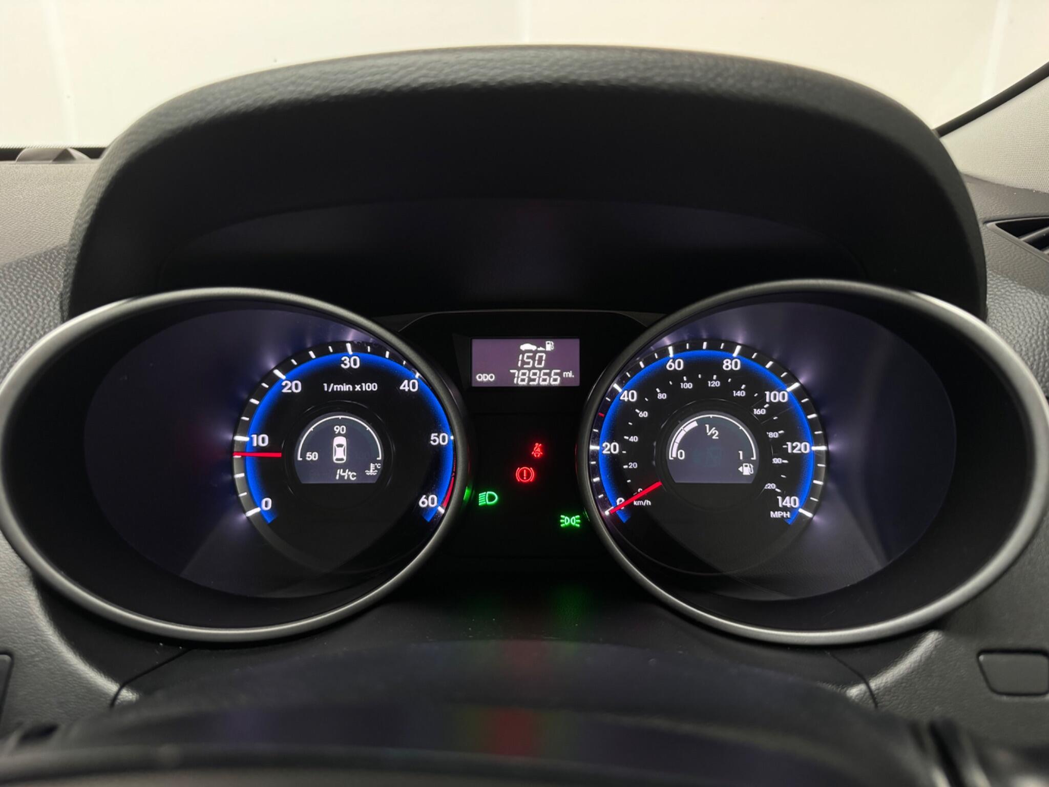 Hyundai ix35 - Image 13