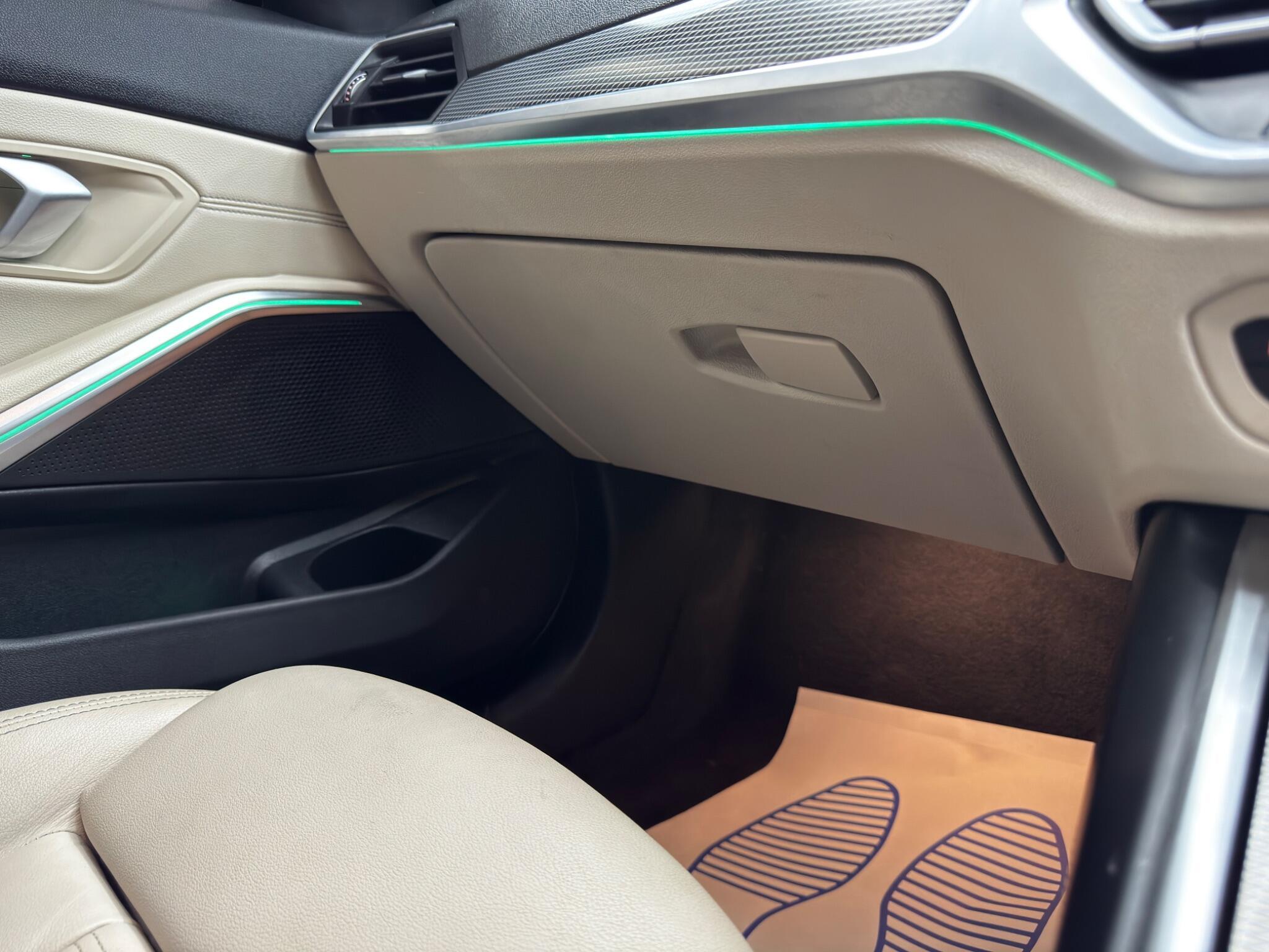 BMW 3 Series - Image 40