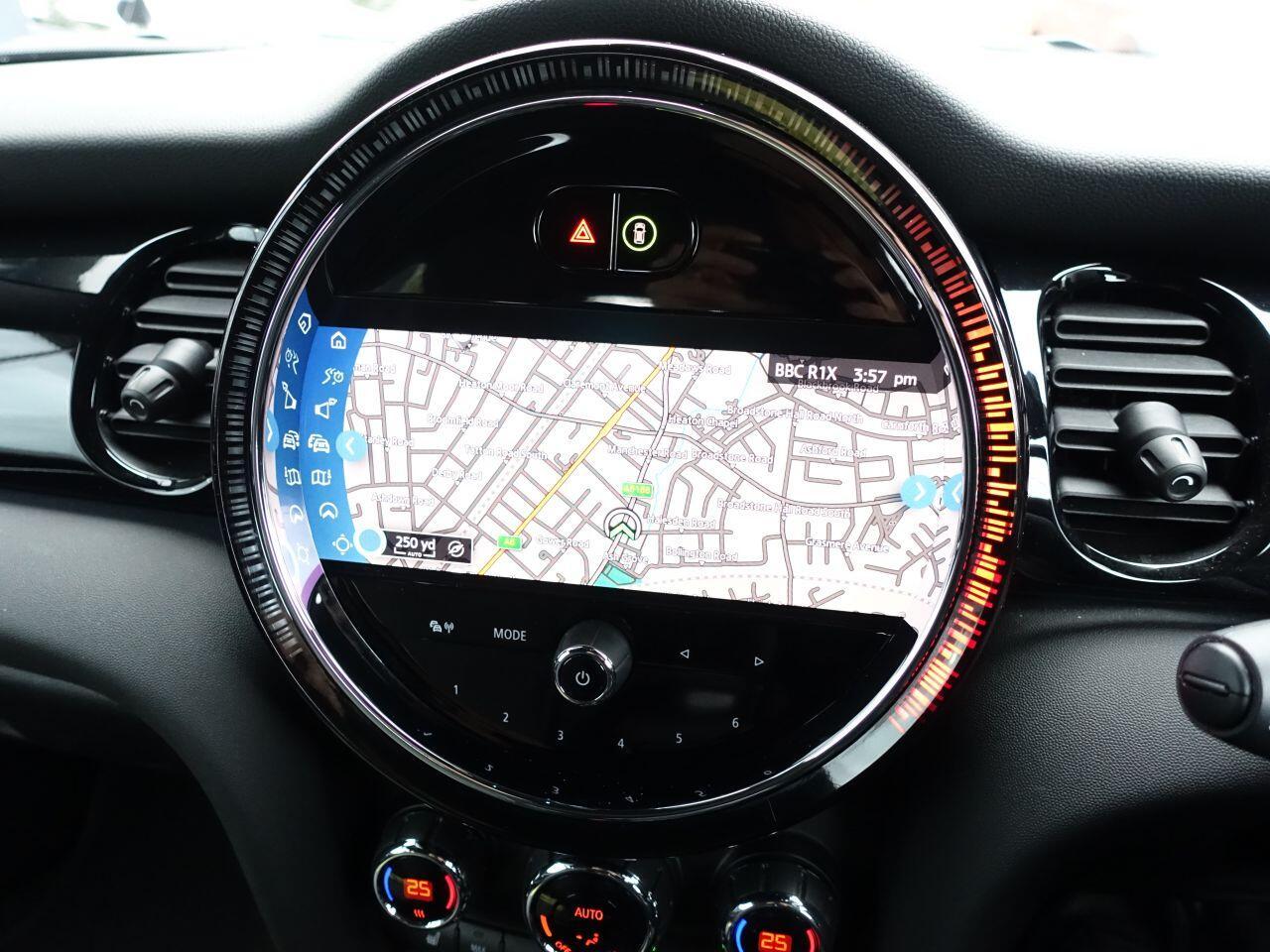 MINI Electric Hatch - Image 4