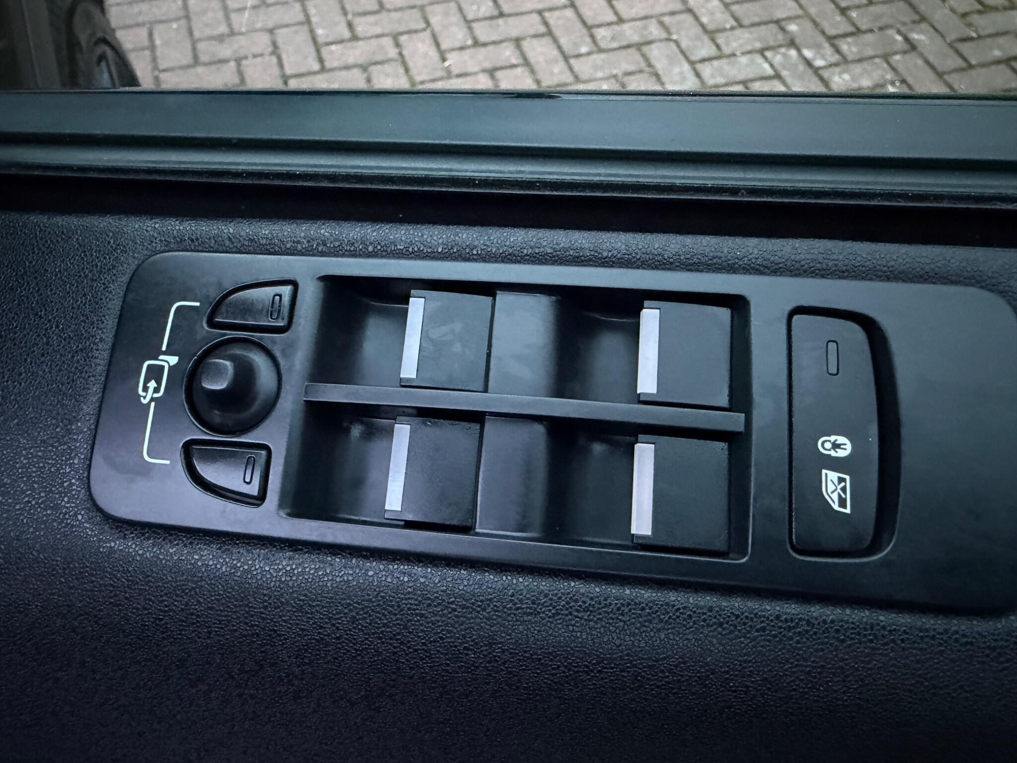 Land Rover DISCOVERY SPORT - Image 51