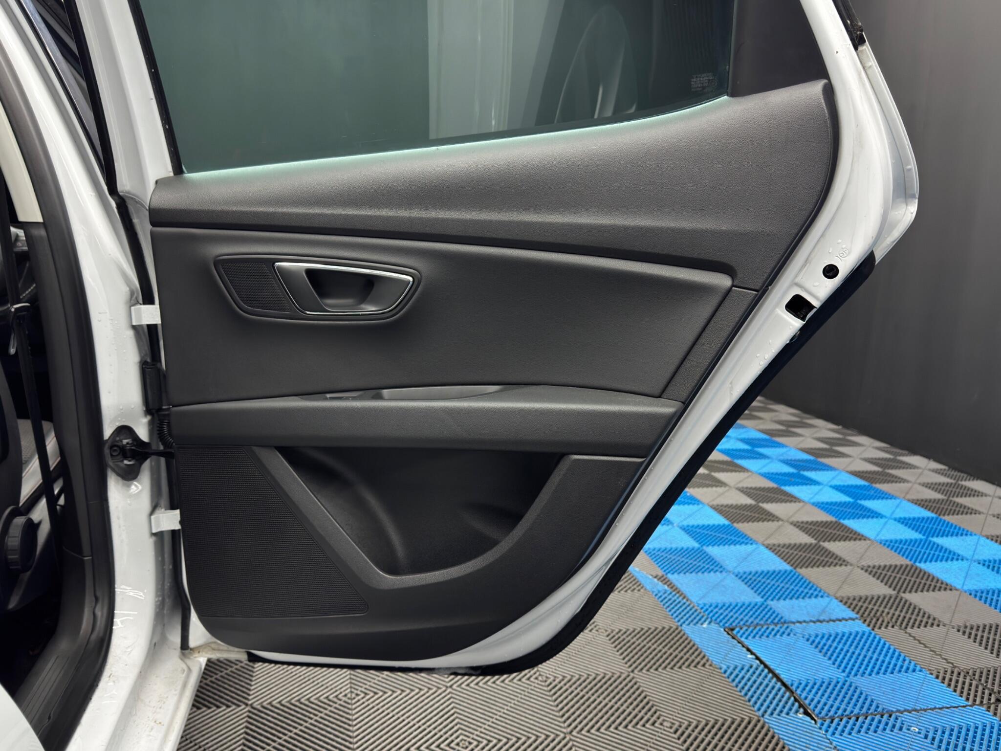 SEAT Leon - Image 42
