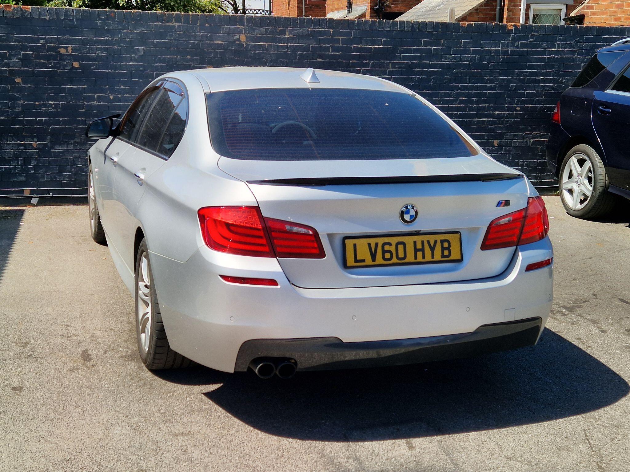 BMW 5 Series - Image 8