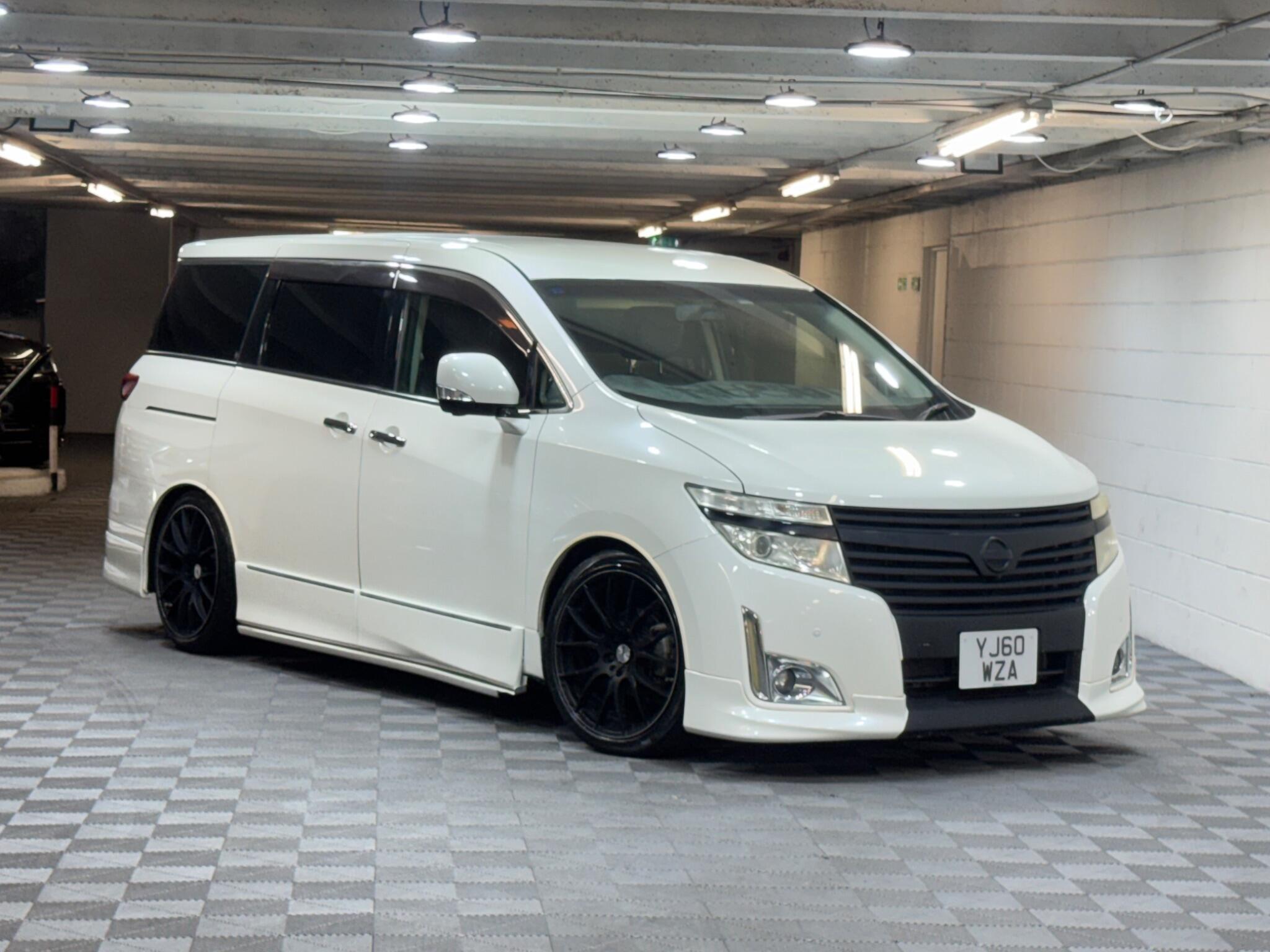 Nissan Elgrand - Image 7