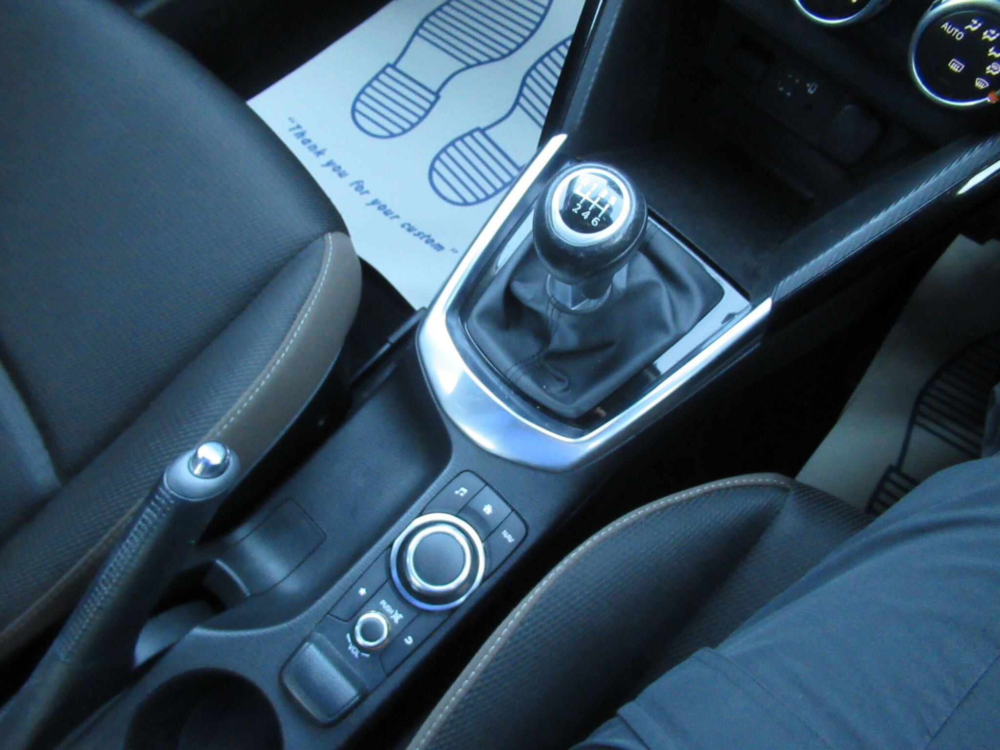 Mazda MAZDA2 - Image 34