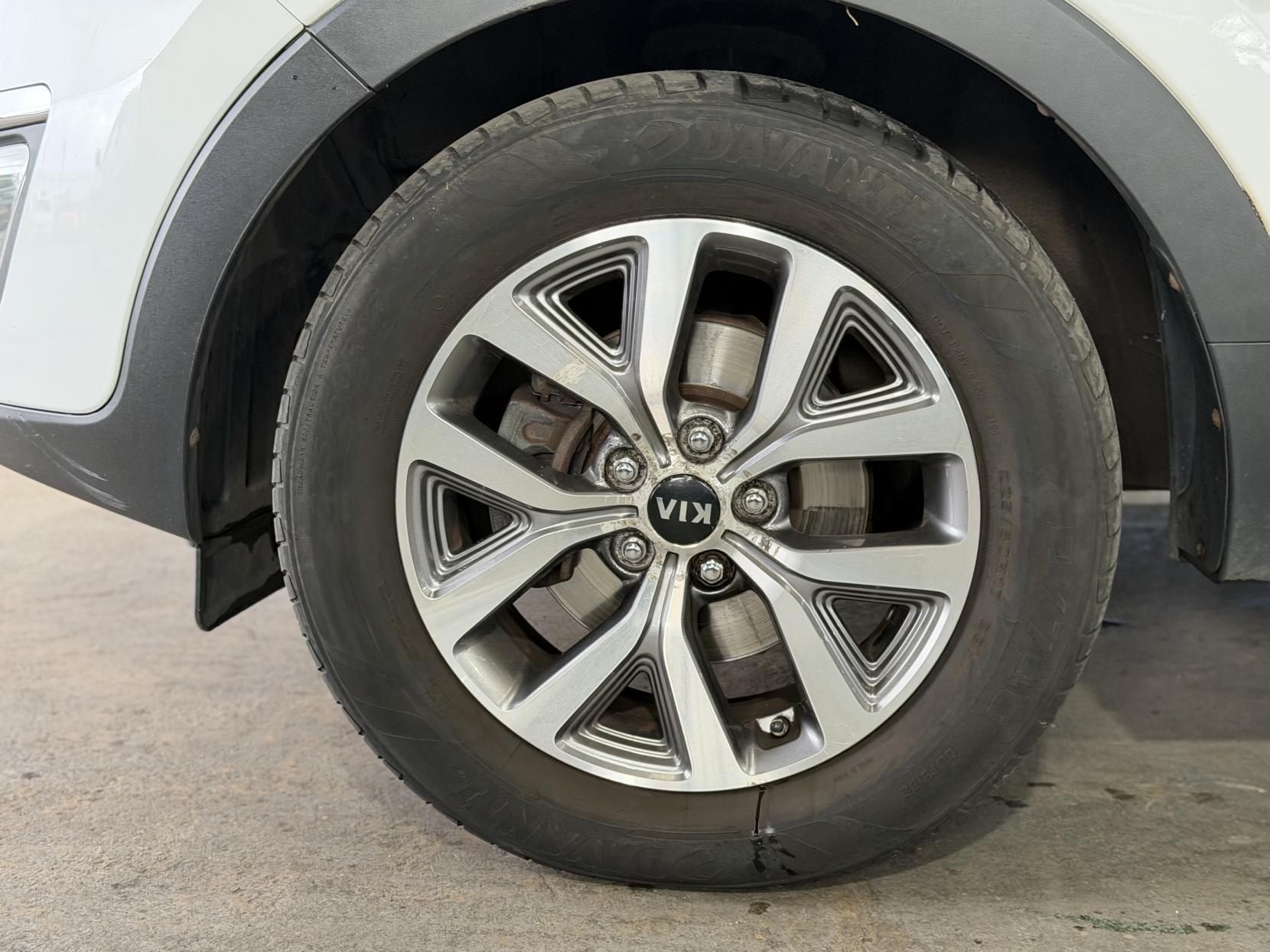 Kia Sportage - Image 17