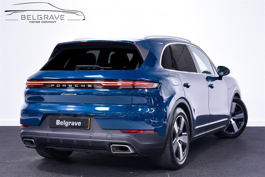 Porsche Cayenne - Image 2