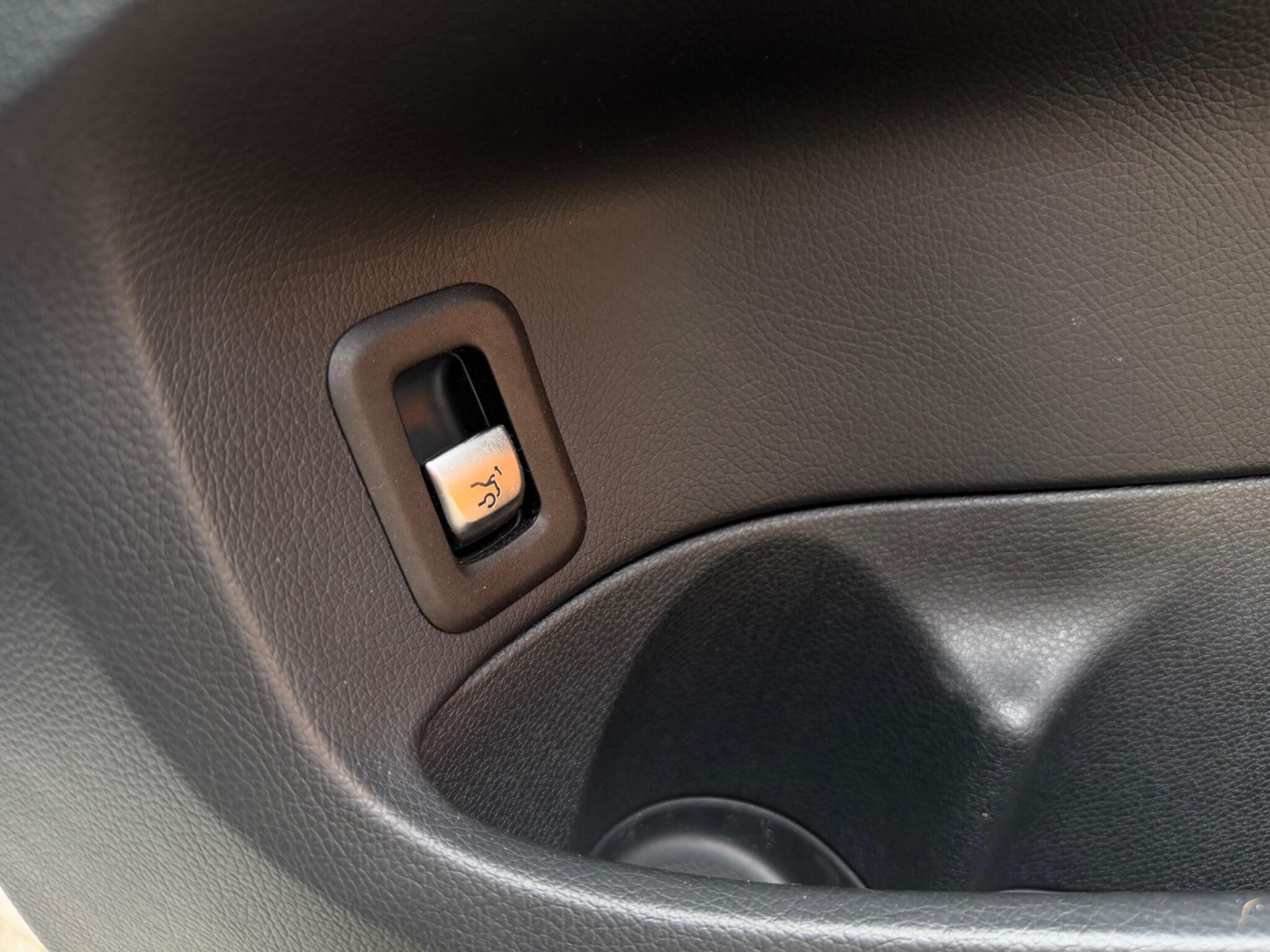 Mercedes C Class - Image 26