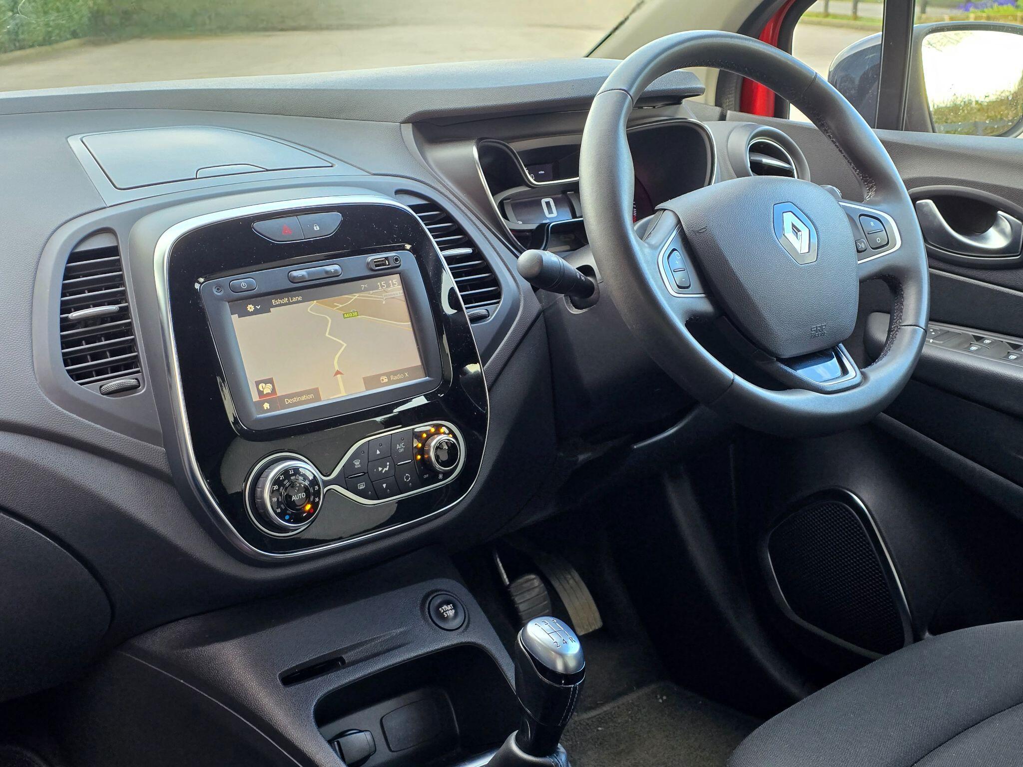 Renault Captur - Image 2