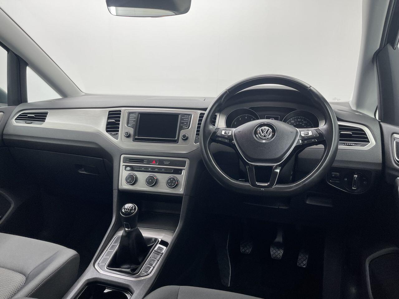 Volkswagen GOLF SV - Image 27