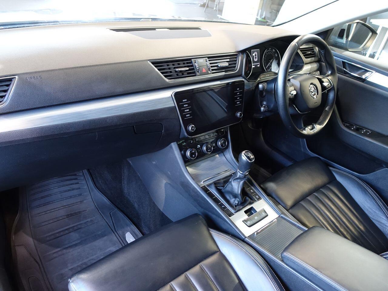 Skoda Superb - Image 15