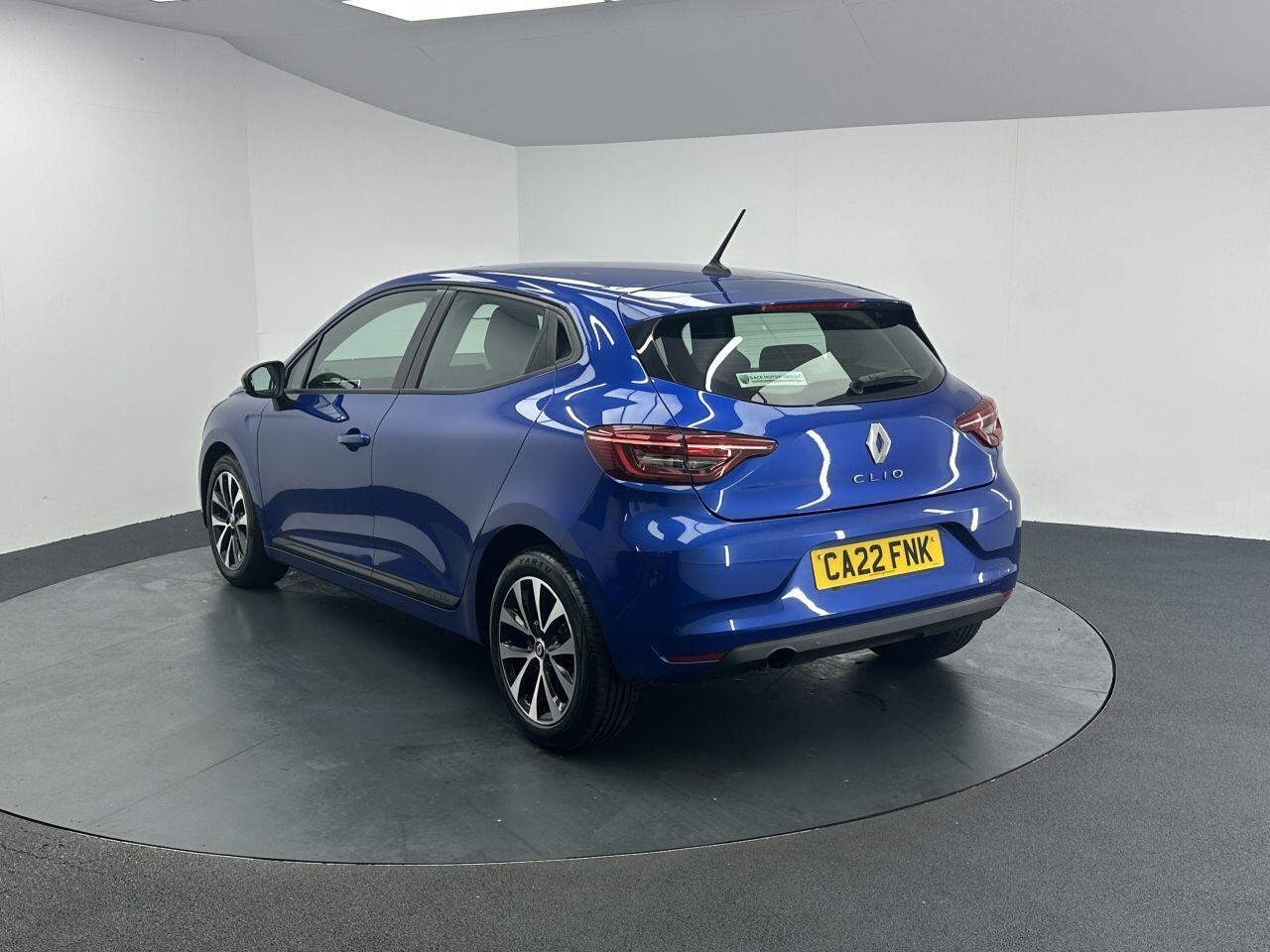 Renault Clio - Image 9