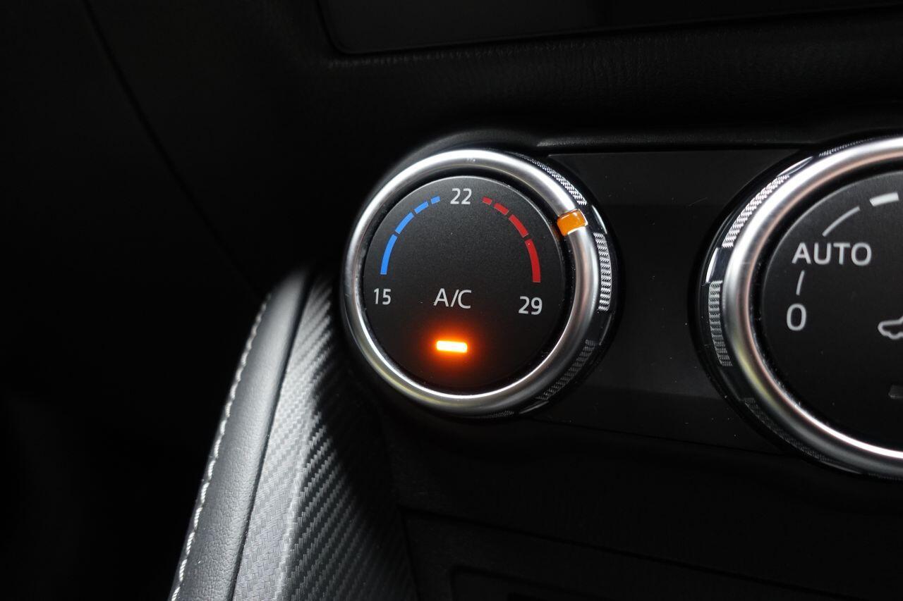 Mazda MAZDA2 - Image 28