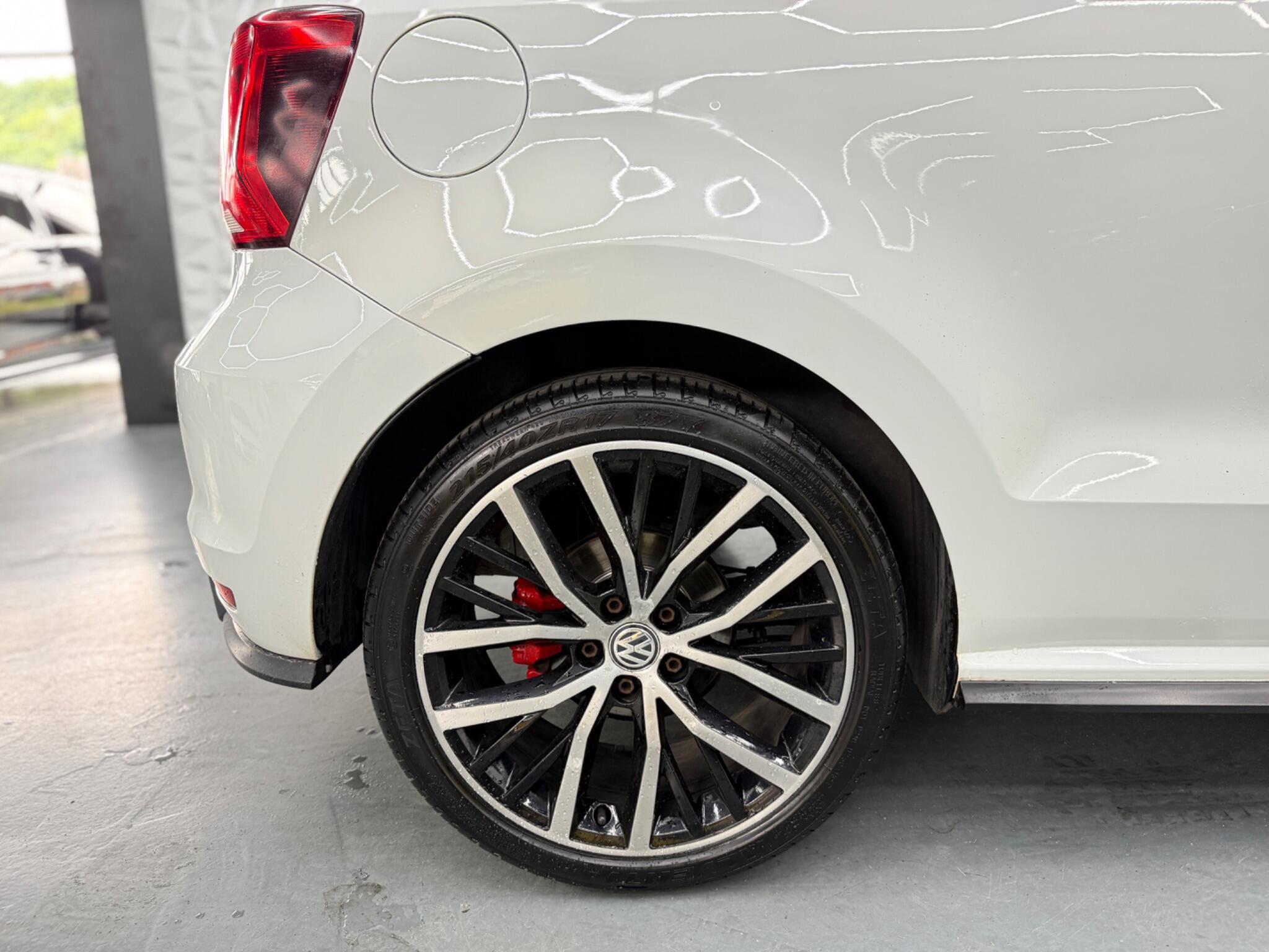 Volkswagen Polo - Image 14