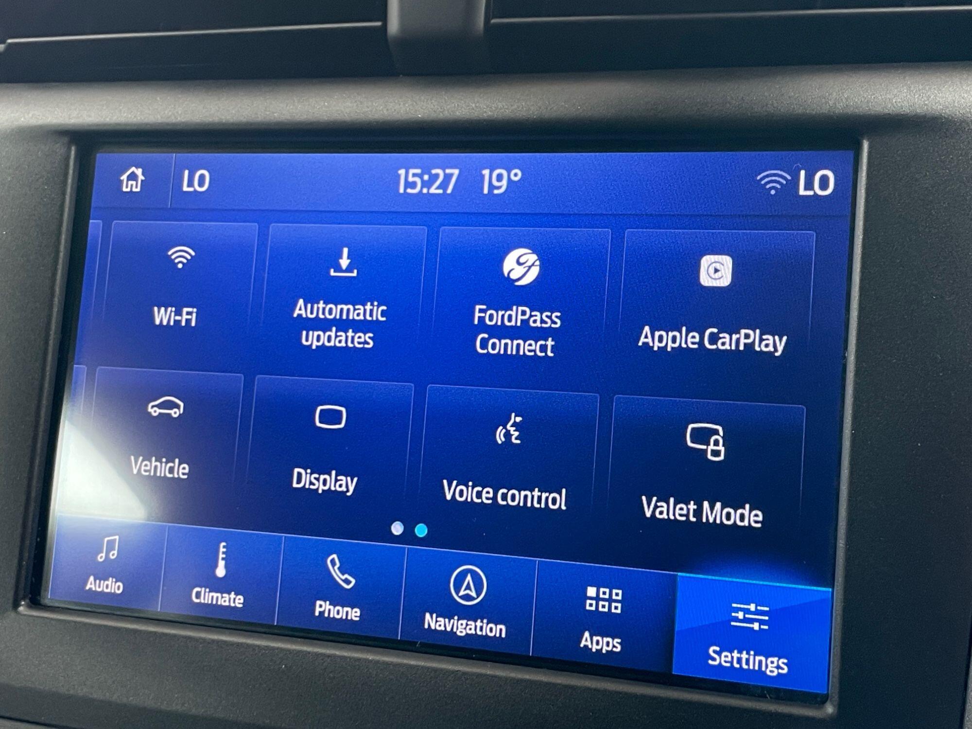 Ford Mondeo - Image 44