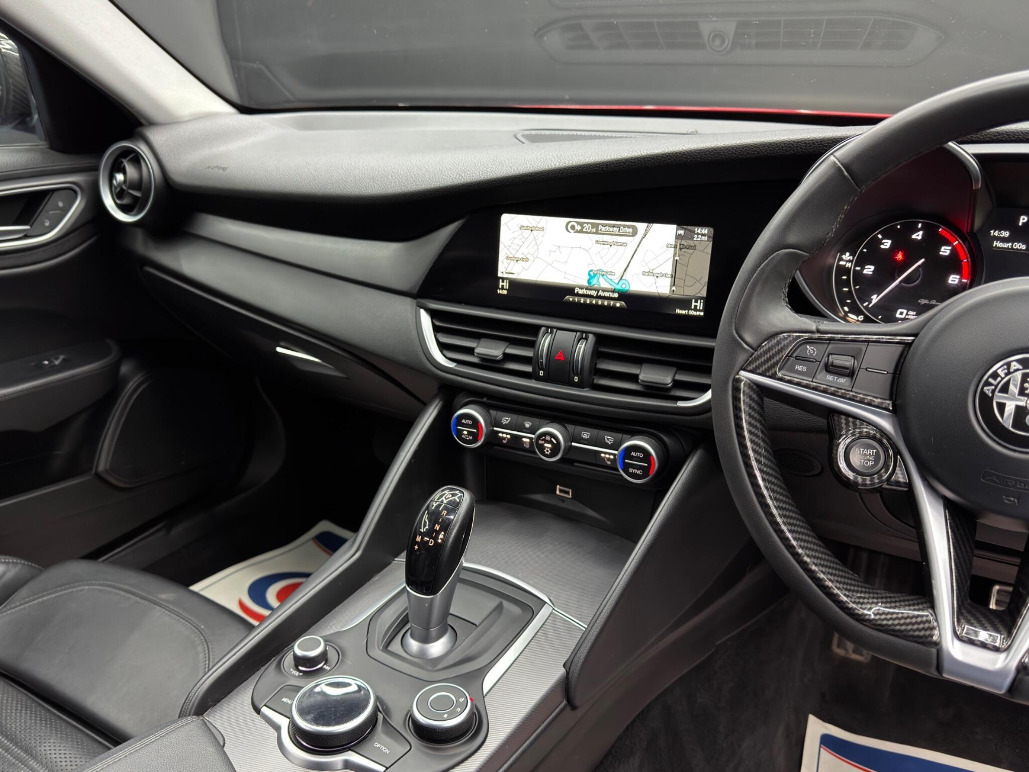 Alfa Romeo Giulia - Image 23