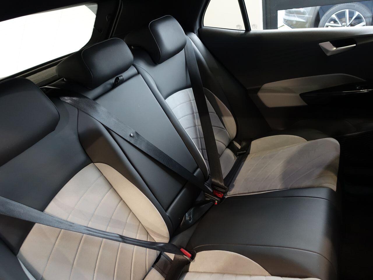 Volkswagen ID.3 - Image 16