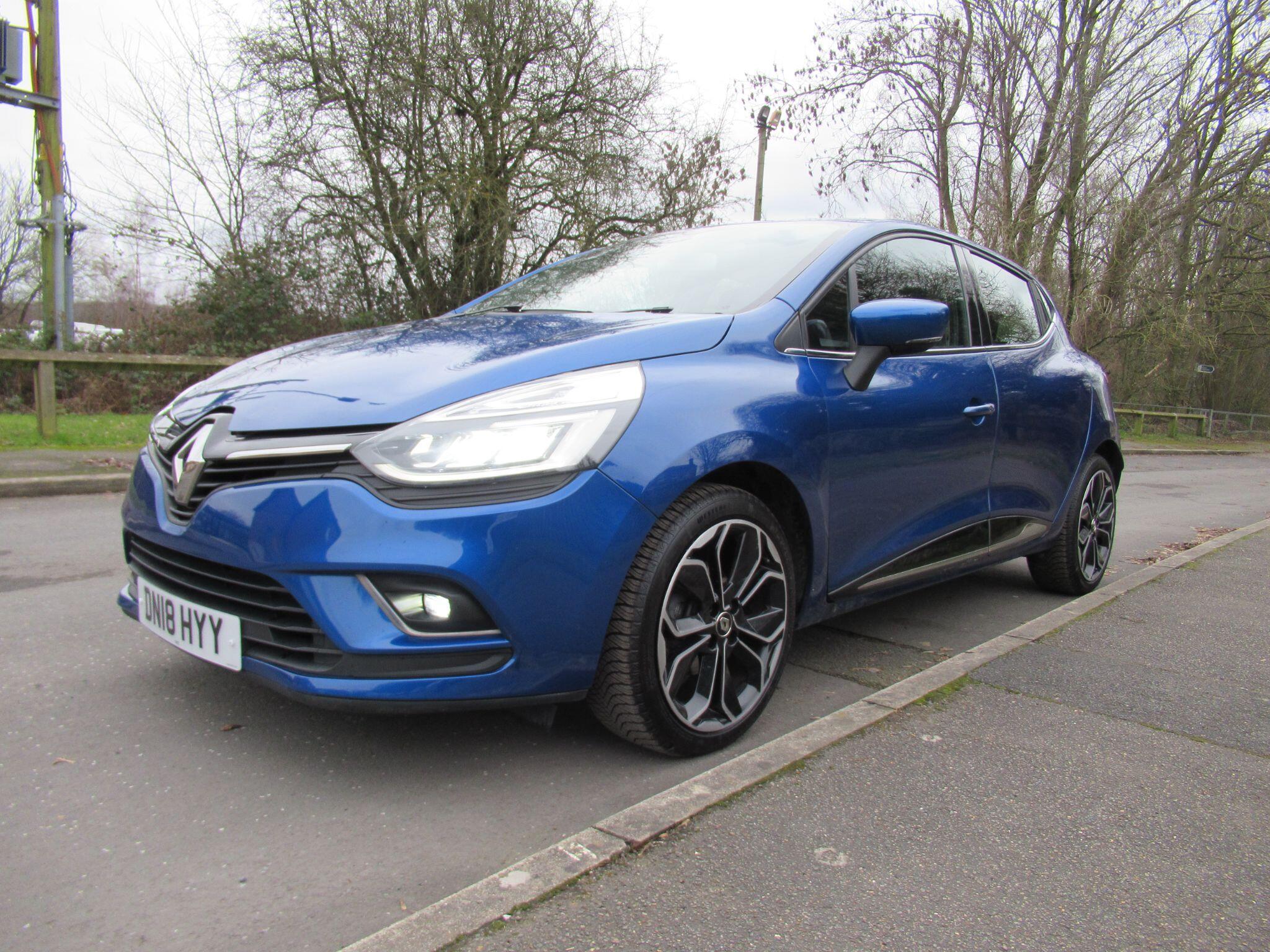 Renault Clio - Image 8