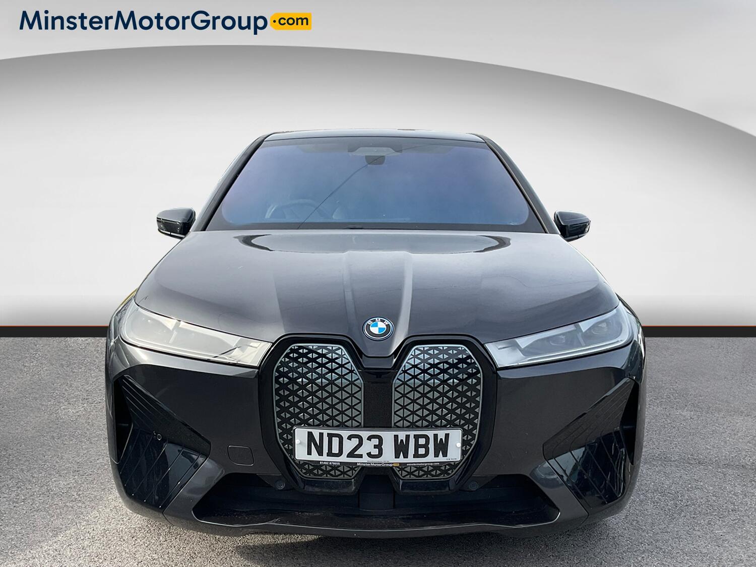 BMW IX - Image 5