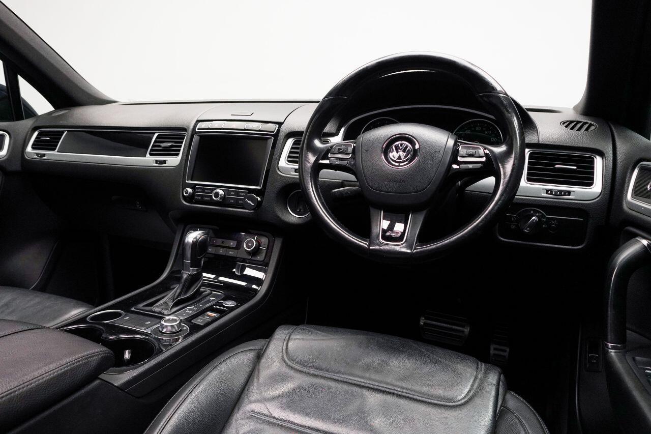 Volkswagen Touareg - Image 33