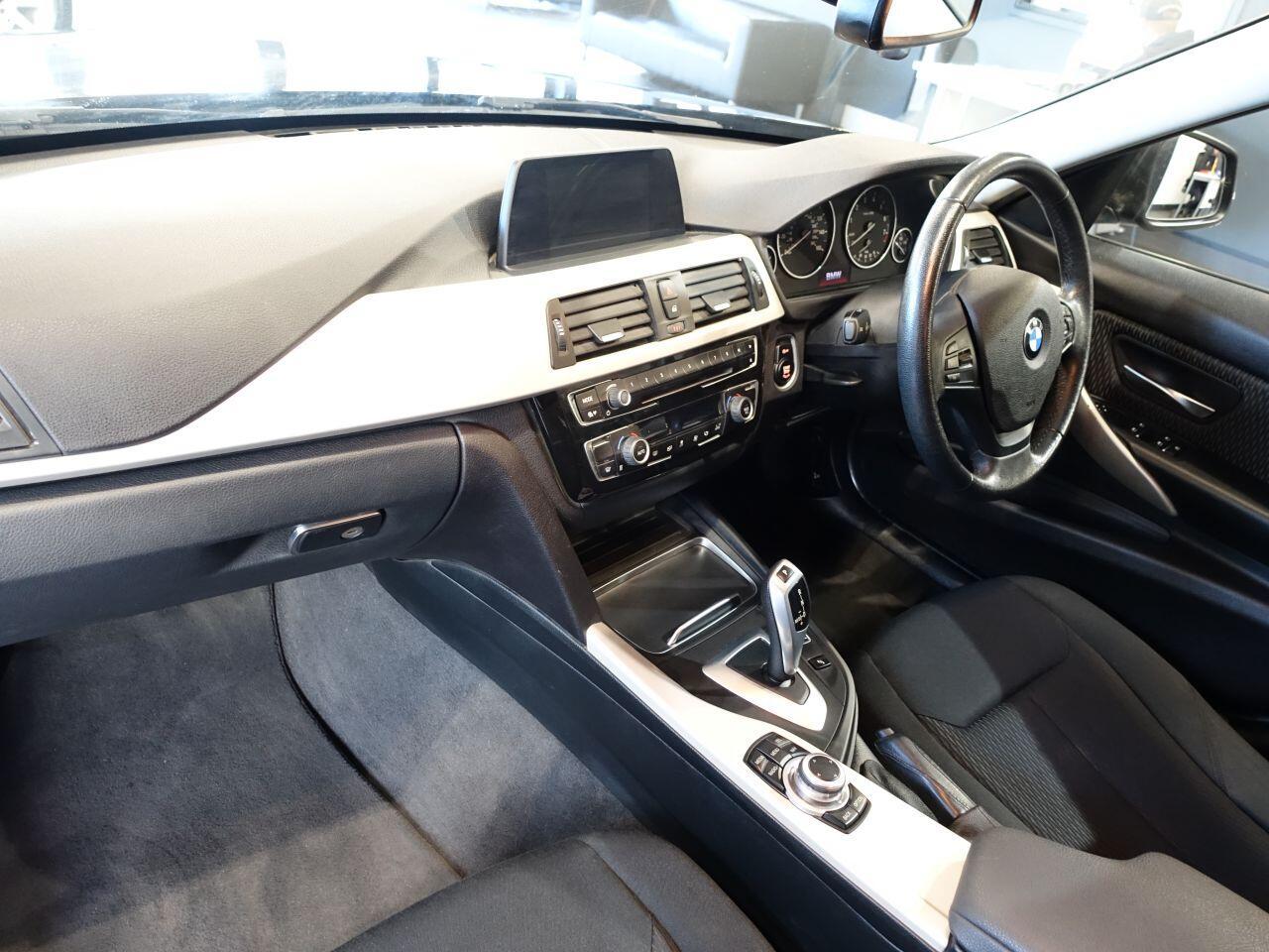 BMW 3 Series - Image 11