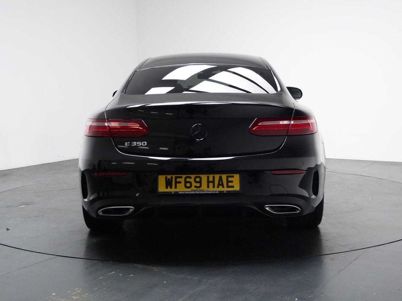 Mercedes-benz E Class - Image 11