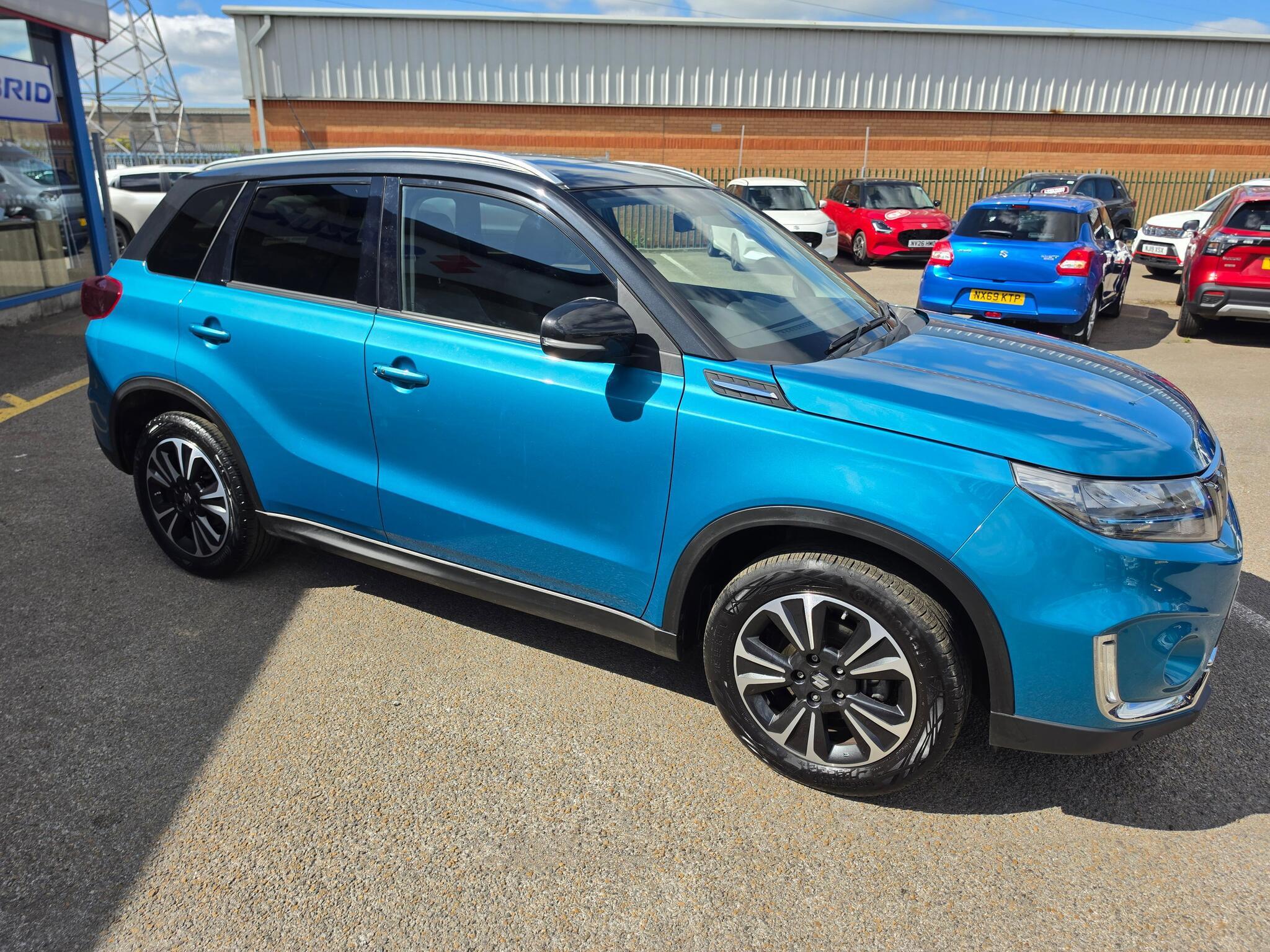Suzuki Vitara - Image 15